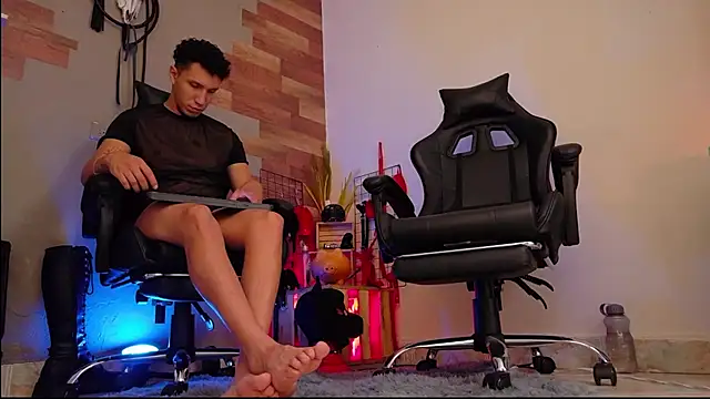 AngeloColleen online show from 02-22-26, 05:11