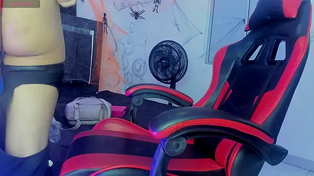 Nicol TransGirl online show from 10-30-25, 04:03