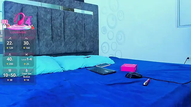 Nicol TransGirl online show from 11-20-25, 04:12