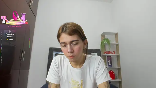 Nicol TransGirl online show from 04-12-26, 05:01