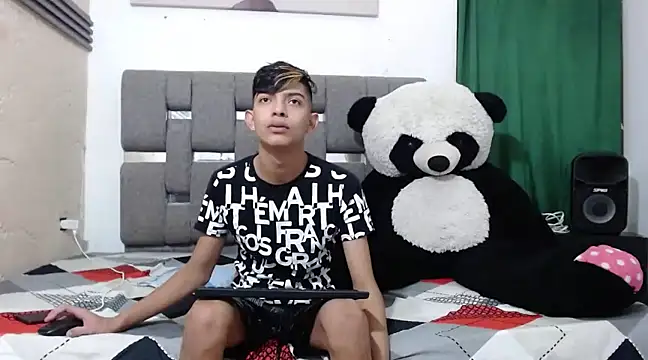 Snapshot of KING_STYLE2 chatting on 02-06-25, 11:15 KING STYLE2 online show from 02-06-25, 11:15