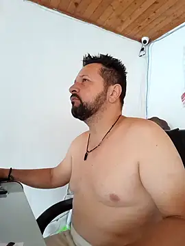 Snapshot of Daniel_08_8 chatting on 02-10-25, 02:16 Daniel 08 8 online show from 02-10-25, 02:16