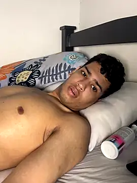 Santiago-Thompson online show from 10-20-25, 07:42