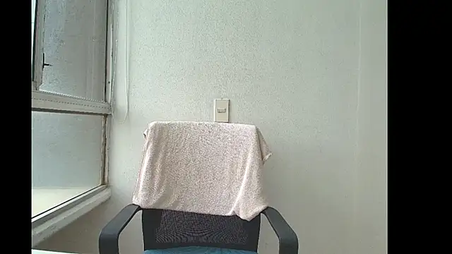 Snapshot of Alaiapink chatting on 02-25-26, 01:10 Alaiapink online show from 02-25-26, 01:10