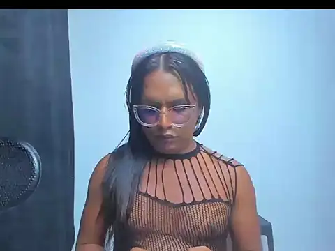 Snapshot of monsterdickcessy_22cm chatting on 01-30-25, 04:27 monsterdickcessy 22cm online show from 01-30-25, 04:27