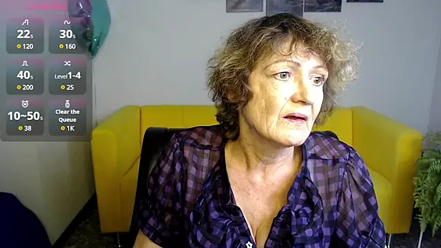 Snapshot of SexyGrandma_ chatting on 03-14-25, 04:09 SexyGrandma online show from 03-14-25, 04:09