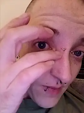 Astrid-Gilbert online show from 02-03-25, 08:03