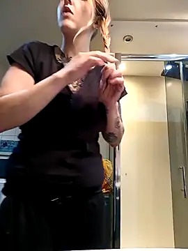 Astrid-Gilbert online show from 02-19-25, 07:50