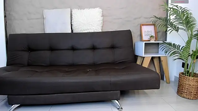 Shanntal  online show from 03-10-25, 06:56