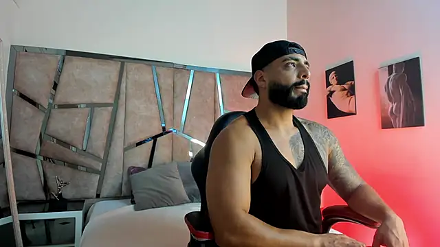 LeandroRusso online show from 02-22-25, 07:47