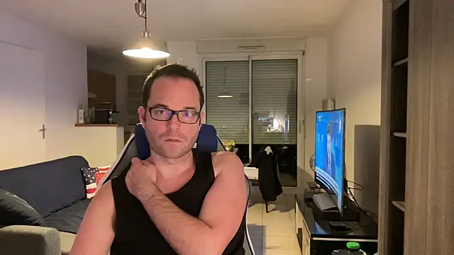 Snapshot of Funnyjul31 chatting on 02-16-25, 06:21 Funnyjul31 online show from 02-16-25, 06:21