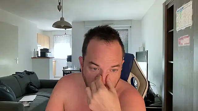 Snapshot of Funnyjul31 chatting on 03-15-25, 09:41 Funnyjul31 online show from 03-15-25, 09:41