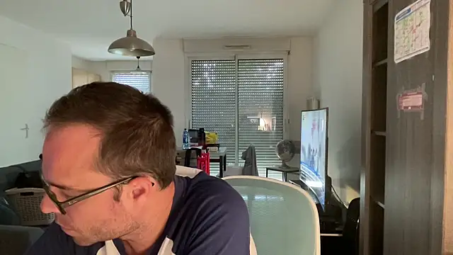 Snapshot of Funnyjul31 chatting on 09-13-25, 10:37 Funnyjul31 online show from 09-13-25, 10:37