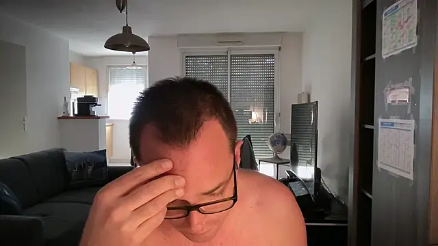 Snapshot of Funnyjul31 chatting on 10-25-25, 02:02 Funnyjul31 online show from 10-25-25, 02:02