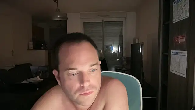 Snapshot of Funnyjul31 chatting on 10-31-25, 08:43 Funnyjul31 online show from 10-31-25, 08:43