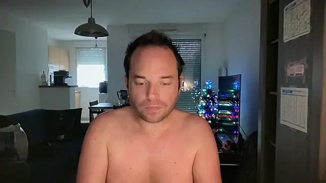 Snapshot of Funnyjul31 chatting on 11-26-25, 01:56 Funnyjul31 online show from 11-26-25, 01:56