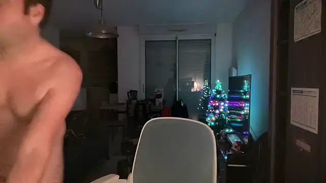 Snapshot of Funnyjul31 chatting on 11-28-25, 11:18 Funnyjul31 online show from 11-28-25, 11:18