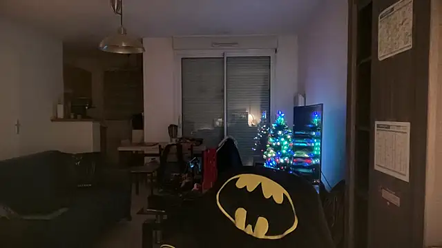 Snapshot of Funnyjul31 chatting on 12-01-25, 06:57 Funnyjul31 online show from 12-01-25, 06:57