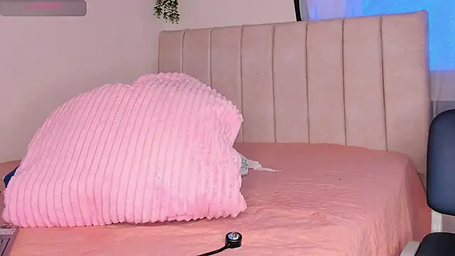 alice guzman1 online show from 11-16-25, 04:23