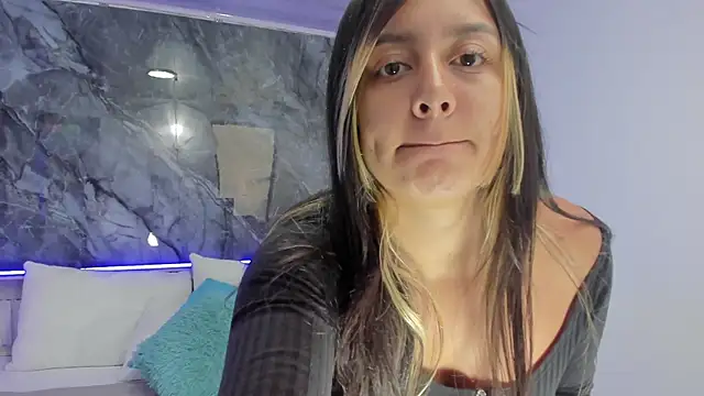 Snapshot of Kendal-Evans chatting on 03-16-25, 12:00 Kendal-Evans online show from 03-16-25, 12:00