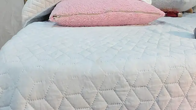 violet gray  online show from 02-28-25, 08:20