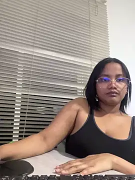 my cam online show from 03-11-25, 01:16