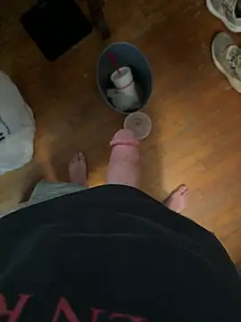 Johndxgnjxz online show from 04-24-26, 09:39