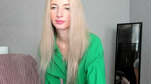 Snapshot of skinnyladyy chatting on 02-04-25, 02:07 skinnyladyy online show from 02-04-25, 02:07