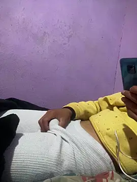 Snapshot of EduardoEspinoza12 chatting on 02-24-25, 06:38 EduardoEspinoza12 online show from 02-24-25, 06:38