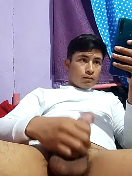 Snapshot of EduardoEspinoza12 chatting on 09-26-25, 09:13 EduardoEspinoza12 online show from 09-26-25, 09:13