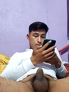 Snapshot of EduardoEspinoza12 chatting on 10-22-25, 03:23 EduardoEspinoza12 online show from 10-22-25, 03:23