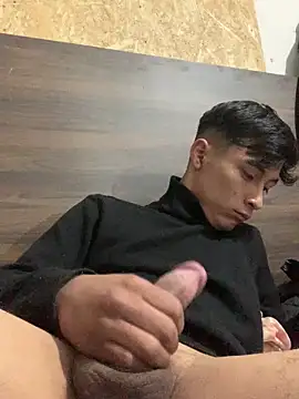 Snapshot of EduardoEspinoza12 chatting on 03-14-26, 06:52 EduardoEspinoza12 online show from 03-14-26, 06:52