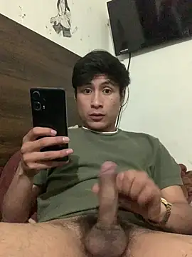 Snapshot of EduardoEspinoza12 chatting on 06-30-26, 05:08 EduardoEspinoza12 online show from 06-30-26, 05:08
