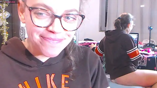 Ju-Hot online show from 01-06-25, 08:07