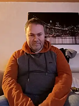 Pourleplasirs online show from 02-18-25, 10:36