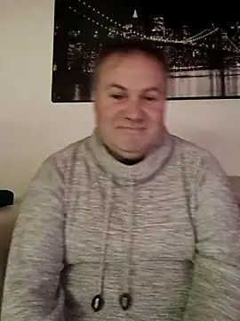 Pourleplasirs online show from 11-18-25, 04:22