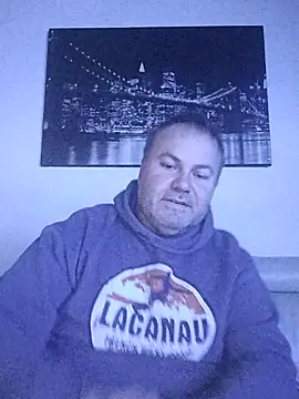 Snapshot of Pourleplasirs chatting on 12-16-25, 10:59 Pourleplasirs online show from 12-16-25, 10:59