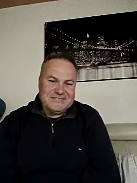 Snapshot of Pourleplasirs chatting on 05-16-26, 11:36 Pourleplasirs online show from 05-16-26, 11:36