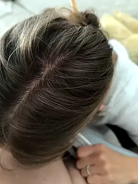 Snapshot of mialovelybb chatting on 09-09-25, 09:09 mialovelybb online show from 09-09-25, 09:09