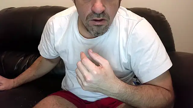 Snapshot of Troyt87 chatting on 12-18-25, 06:58 Troyt87 online show from 12-18-25, 06:58