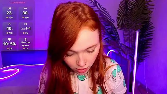 Maya Light online show from 11-23-25, 02:00