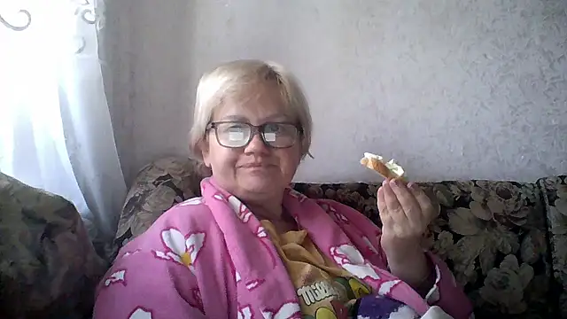 Snapshot of Mayya4321 chatting on 05-16-26, 06:21 Mayya4321 online show from 05-16-26, 06:21