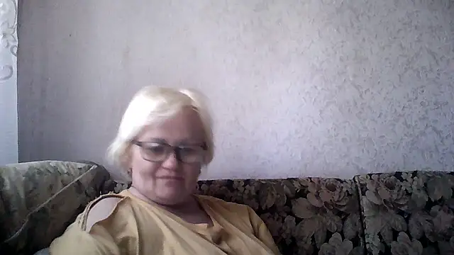 Snapshot of Mayya4321 chatting on 05-19-26, 10:43 Mayya4321 online show from 05-19-26, 10:43