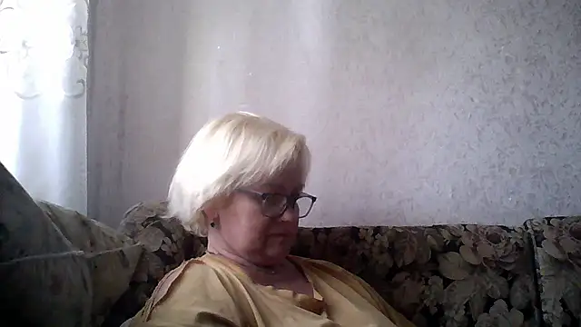 Snapshot of Mayya4321 chatting on 05-25-26, 11:16 Mayya4321 online show from 05-25-26, 11:16