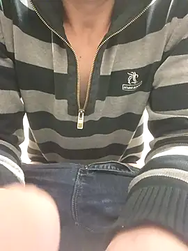 Snapshot of wadmma chatting on 09-30-25, 12:54 wadmma online show from 09-30-25, 12:54