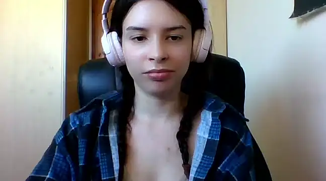 LariceSexy online show from 03-19-25, 01:07