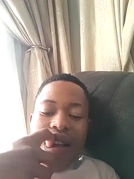 Snapshot of bhebha_ chatting on 07-15-26, 12:43 bhebha online show from 07-15-26, 12:43
