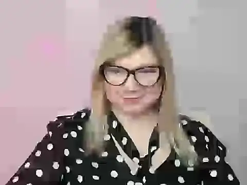 Lola moree online show from 10-18-25, 11:55