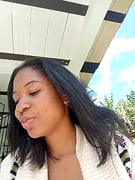 Snapshot of Zaira_Rose_ chatting on 09-21-25, 02:29 Zaira Rose online show from 09-21-25, 02:29