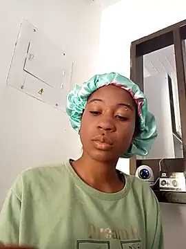 Snapshot of Zaira_Rose_ chatting on 09-22-25, 12:40 Zaira Rose online show from 09-22-25, 12:40